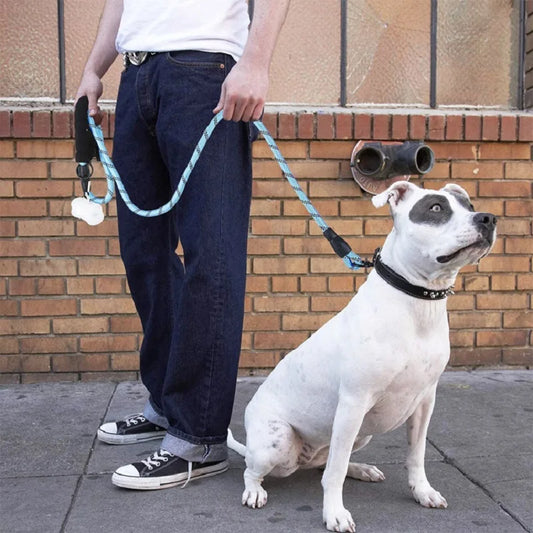Comfortable dog leash with anti-slip grip